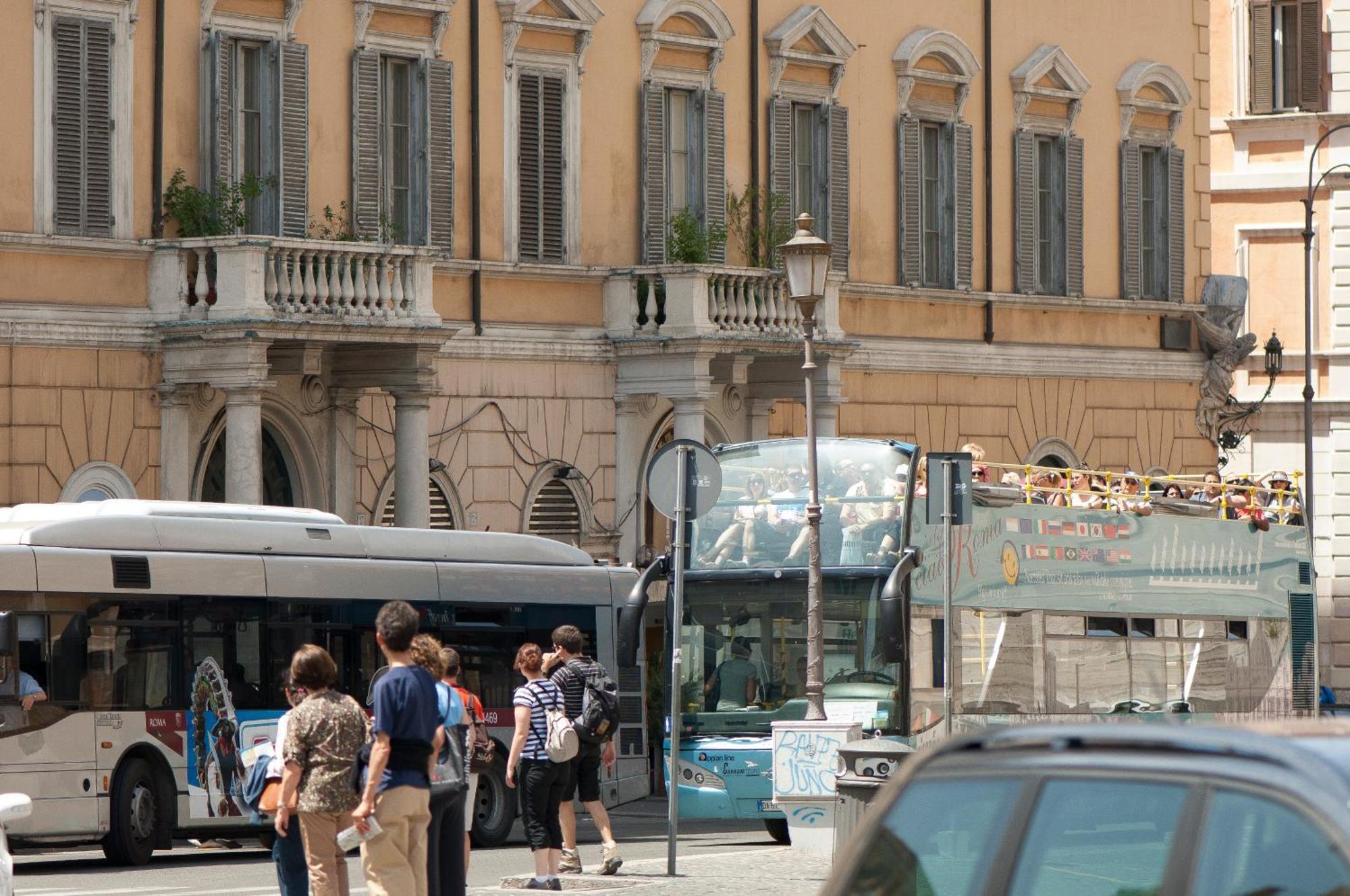 Domus Liberius - Rome Bed and Breakfast Buitenkant foto