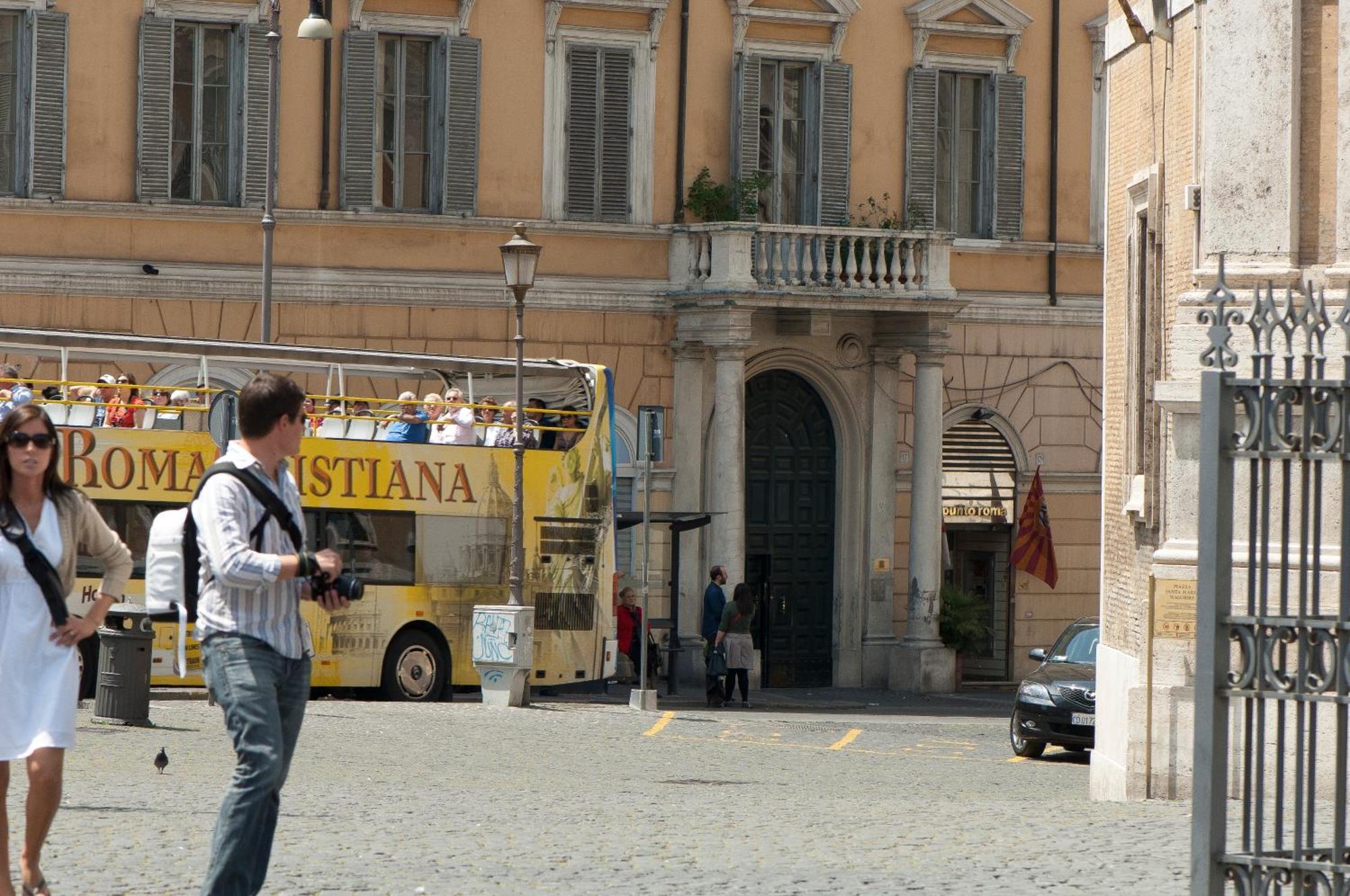 Domus Liberius - Rome Bed and Breakfast Buitenkant foto