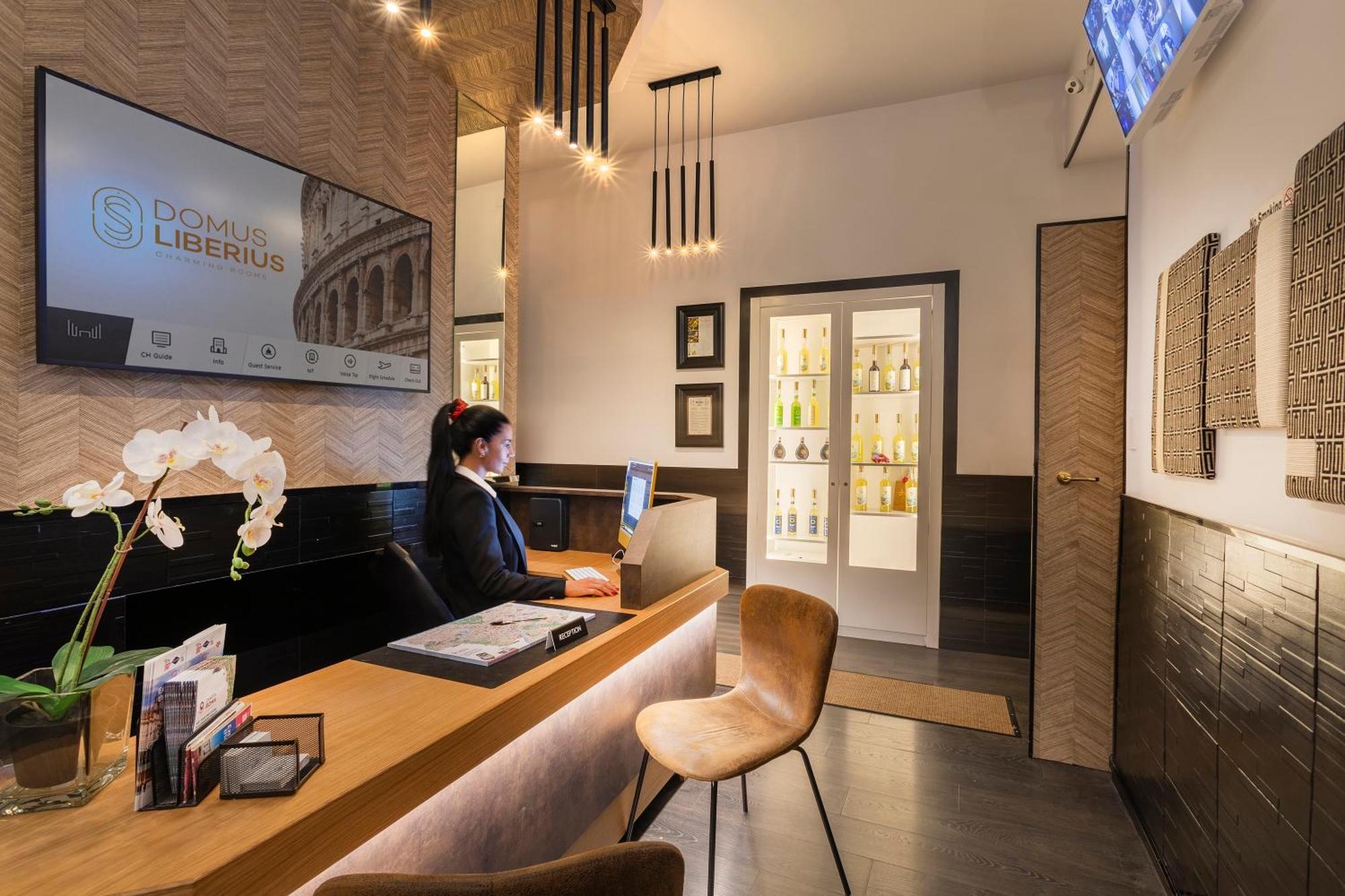 Domus Liberius - Rome Bed and Breakfast Buitenkant foto